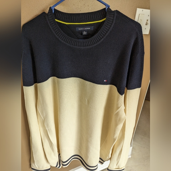 Tommy Hilger sweater - Picture 1 of 1